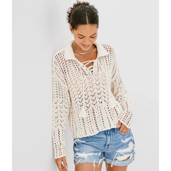 American Eagle Crochet Open Knit Polo Shirt Size M Cream Tassel Cottage Beachy - Picture 2 of 9
